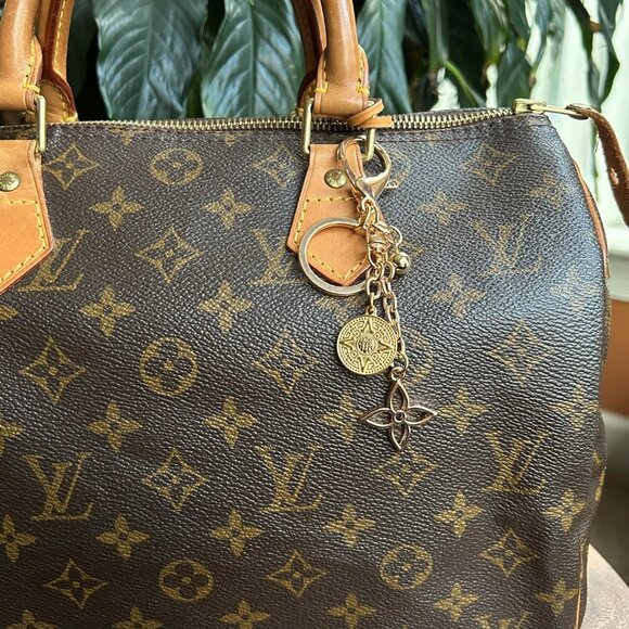 STAR AND CLOVER Bag Charm Gold Tone⭐ - Picture 4 of 7